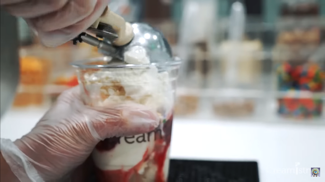 Ice Cream Show with Liquid Nitrogen